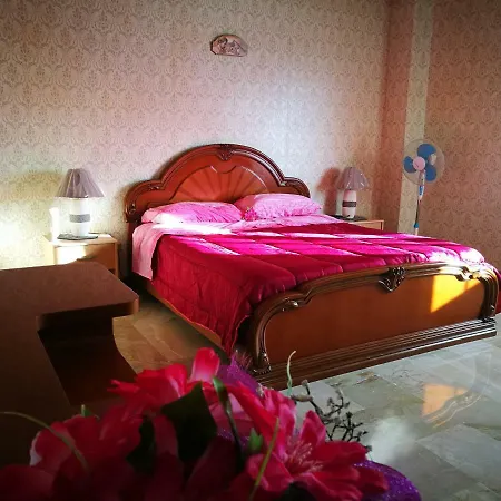 Melodicamente Luna Guest house *